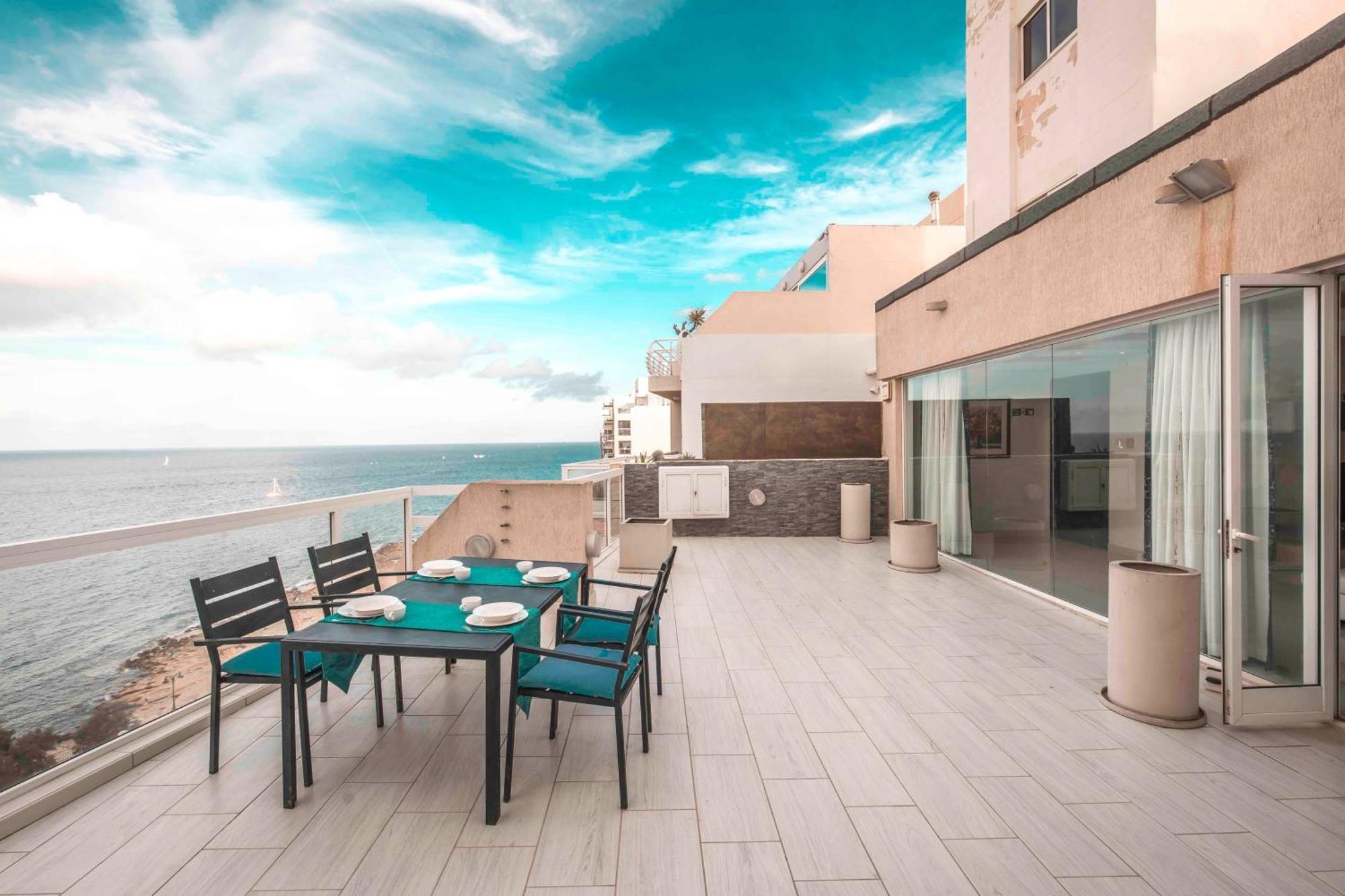 Oceanfront 3Br Penthouse Luxury & Views In Sliema Apartment Exterior photo